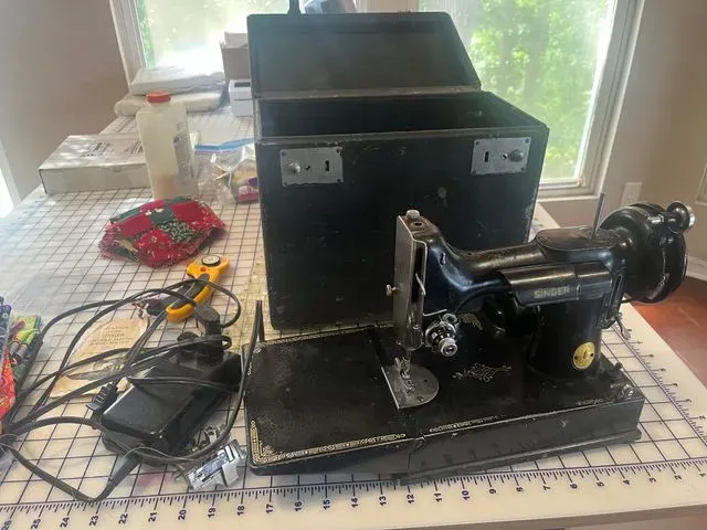 My 1st Featherweight In Restoration 