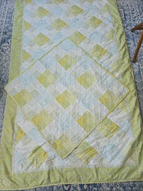 43 Ice Blue + Kiwi Green