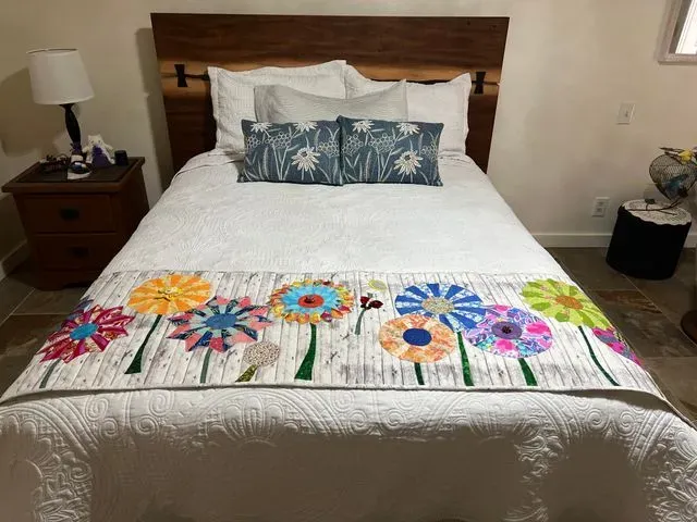 Dresden Bed Runner