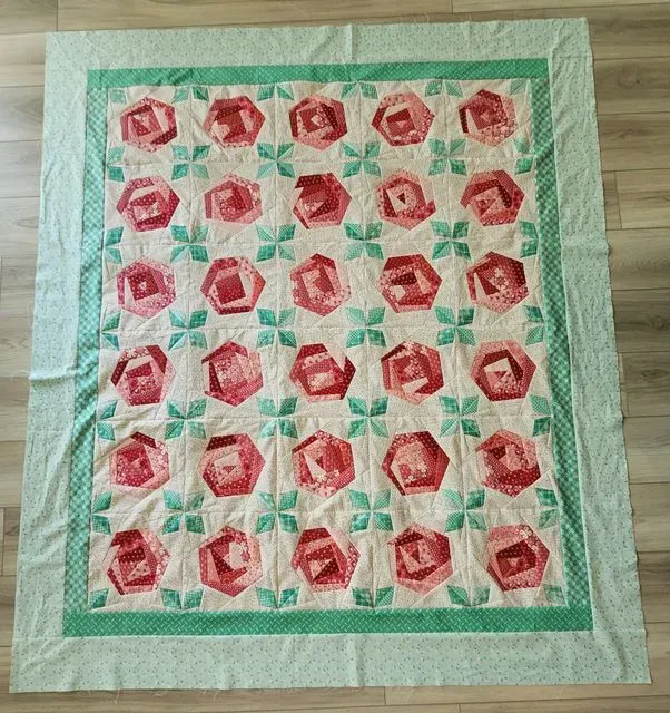 Paper Roses - WAITING TO BE QUILTED 
