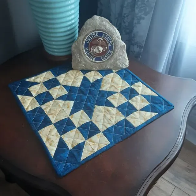 Accuquilt Sample Table Runner 1