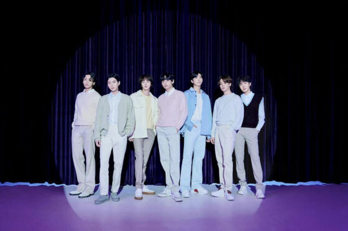 BTS made history as the first group to perform a full live concert at Seoul's historic Gwanghwamun Square. Source: Google Images / www.koreajoongangdaily.com.