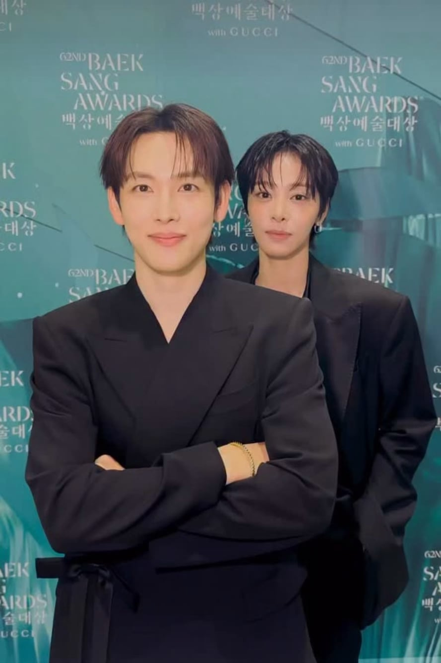 Yim Si-wan and Seol In-ah lead the main cast in this multi-genre series. Source: Google Images / www.reddit.com.