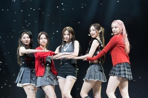 The five-member girl group RESCENE represents a new wave of sophistication in fifth-generation K-pop.