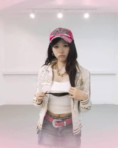 Zena's emotive vocal range and high-fashion allure bring depth and a mysterious charm to the group's identity.