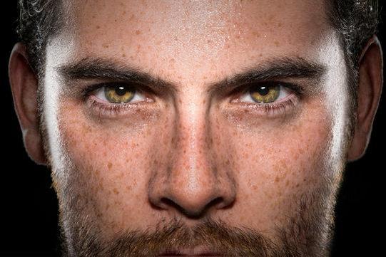 His ability to execute subtle micro-expressions and project an intense gaze makes him highly effective in close-up dramatic scenes.