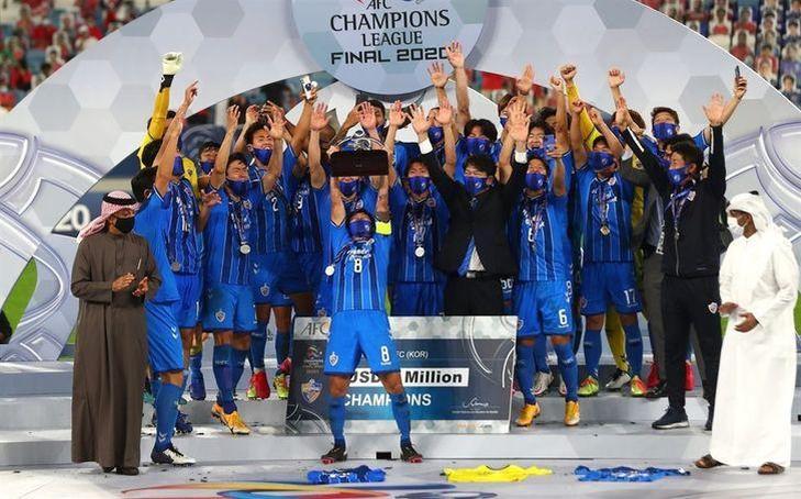 Hong led Ulsan Hyundai to historic back-to-back K League 1 titles in 2022 and 2023.