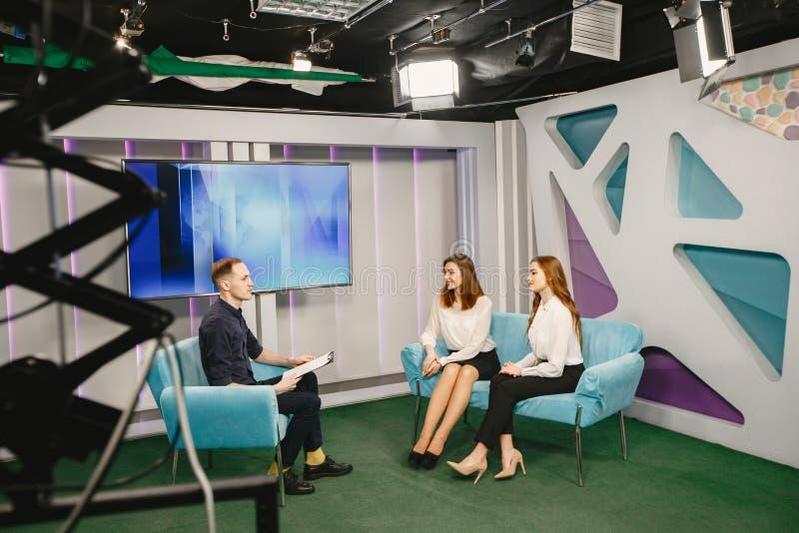 Shin now returns to television as an expert and spokesperson for digital industries and entrepreneurship.