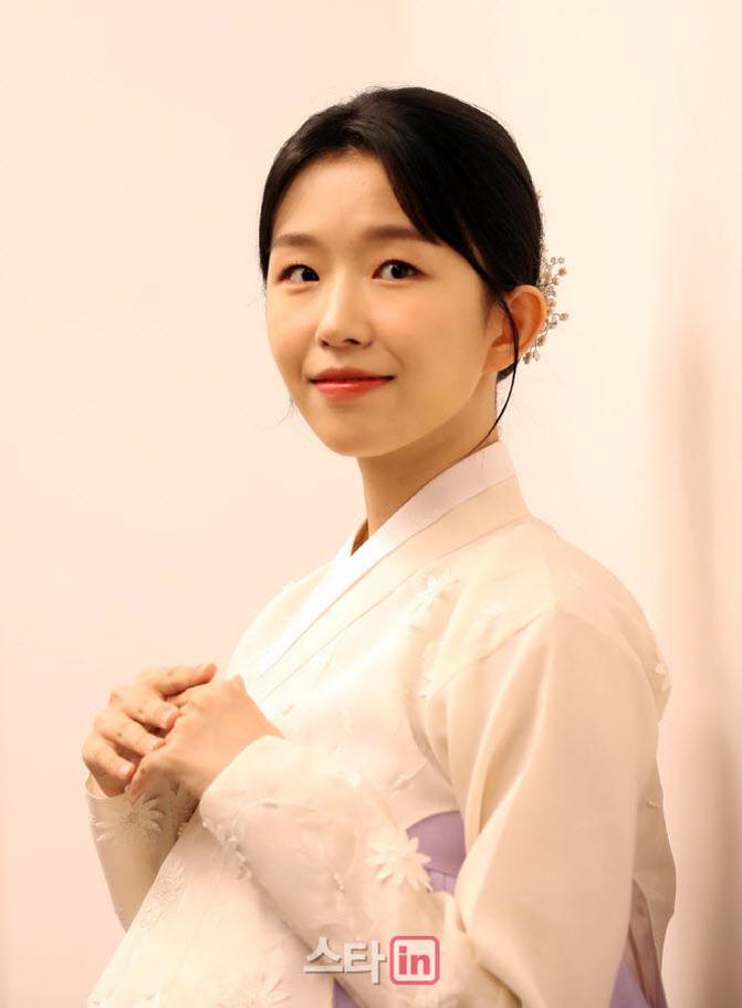 Rising actress Yoon Ga-i has captured the industry's attention with her versatility.