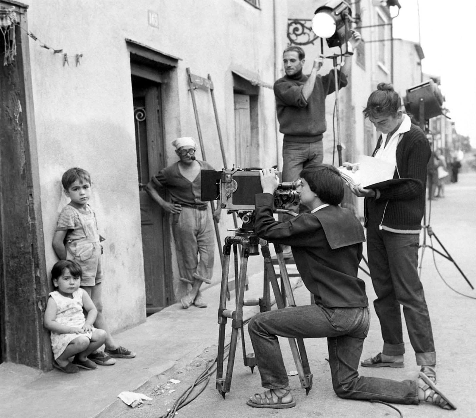 The early phase of Iimura's career was marked by collaborative work in independent cinema and television pilots.