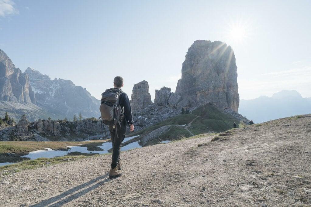 Engaging in outdoor nature pursuits and photography serves as a creative anchor for Iimura away from the public lens.