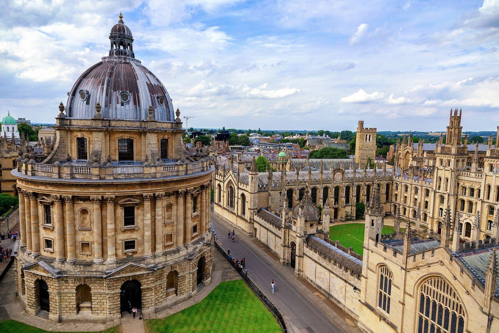 Chung's educational background at Oxford provided him with an international perspective that influenced his later management strategies.