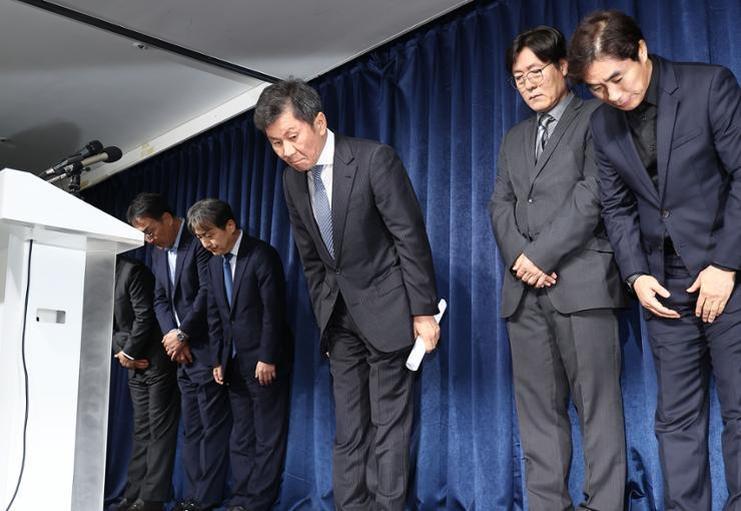 The controversial hiring and subsequent firing of head coach Jurgen Klinsmann brought public criticism of Chung's governance to an all-time high.