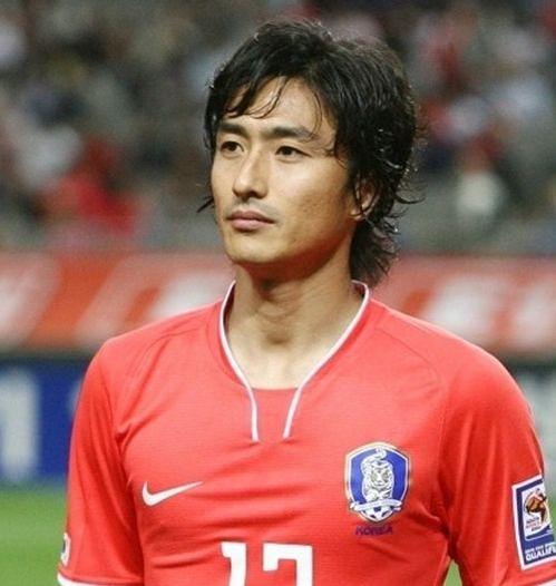 Ahn Jung-hwan became a household name in South Korea, celebrated for both his athletic prowess and striking appearance.