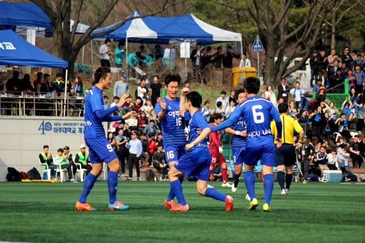 Ahn Jung-hwan developed his signature technical style and vision during his collegiate years at Ajou University.