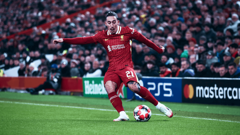 While the modern game emphasizes attacking wingbacks, Wan-Bissaka's defensive focus remains highly prized.