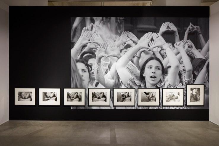 Through the female gaze, Yook Eun-young's work deconstructs patriarchal stereotypes to present authentic female experiences.
