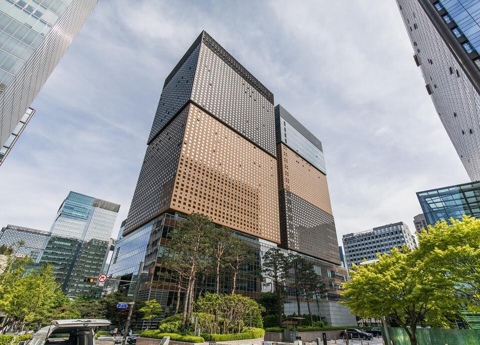 General visual reference for The Multi-Billion Dollar Private Equity Buyout. Source: Google Images / www.sisajournal.com / Google usage-rights filter; verify source license / https://www.sisajournal.com/news/articleView.html?idxno=326594
