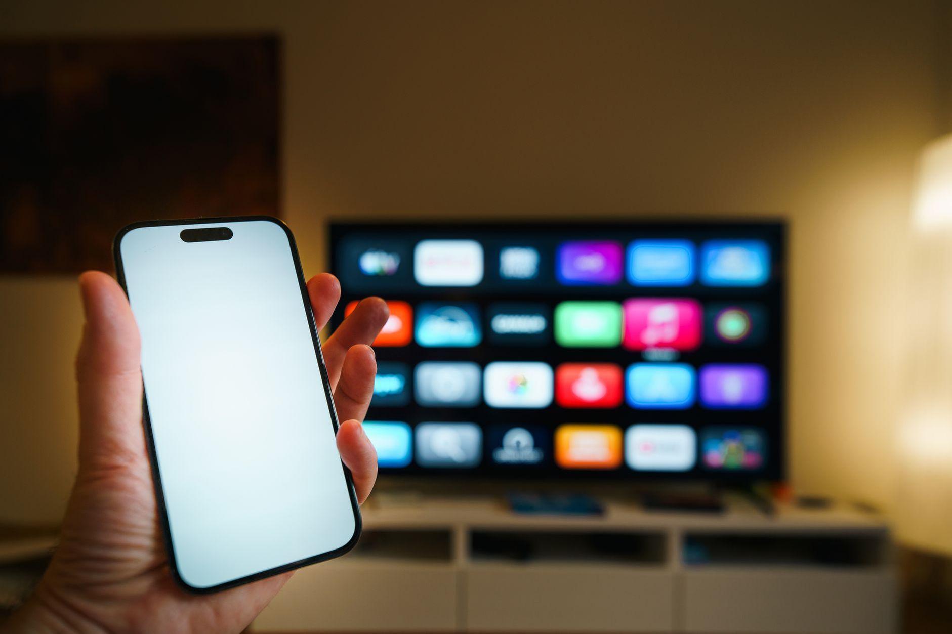 General visual reference for Public Perception, Social Media Virality, and Awareness. Source: Pexels / Photo by Jakub Zerdzicki / Pexels License / https://www.pexels.com/photo/modern-living-room-with-smart-tv-and-smartphone-35490296/