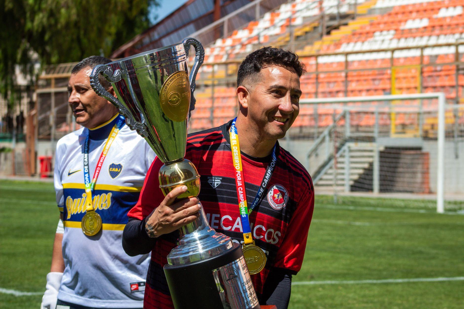 General visual reference for The Masterclass of 'Roarcelona' and the 36-Game Streak. Source: Pexels / Photo by Luis Andrés Villalón Vega / Pexels License / https://www.pexels.com/photo/soccer-players-celebrate-with-championship-trophy-36671555/