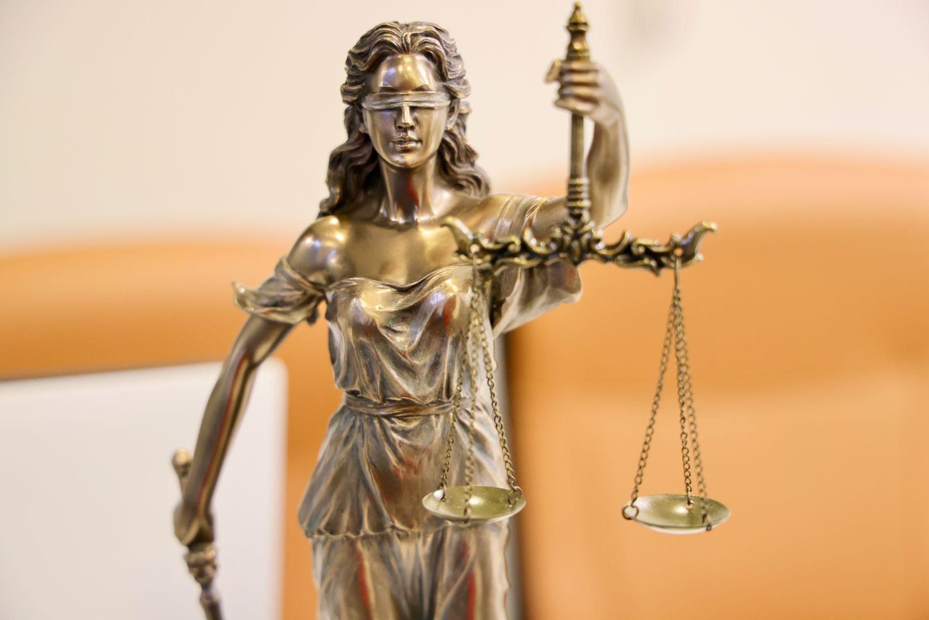 General visual reference for Navigating Public Trials and Personal Resilience. Source: Pexels / Photo by dp singh Bhullar / Pexels License / https://www.pexels.com/photo/close-up-of-lady-justice-statue-with-scales-30483132/