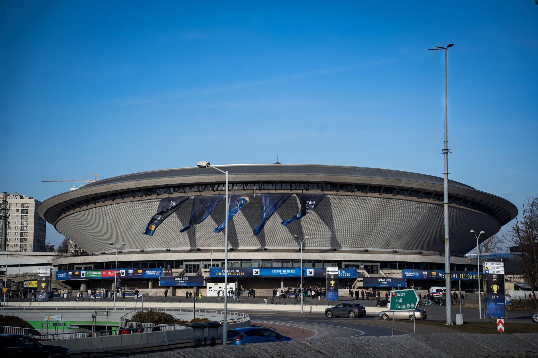 General visual reference for An Epic Quarterfinals Clash in Atlanta. Source: Pexels / Photo by Filip Hajdóci / Pexels License / https://www.pexels.com/photo/spodek-arena-in-katowice-during-esports-event-30696550/