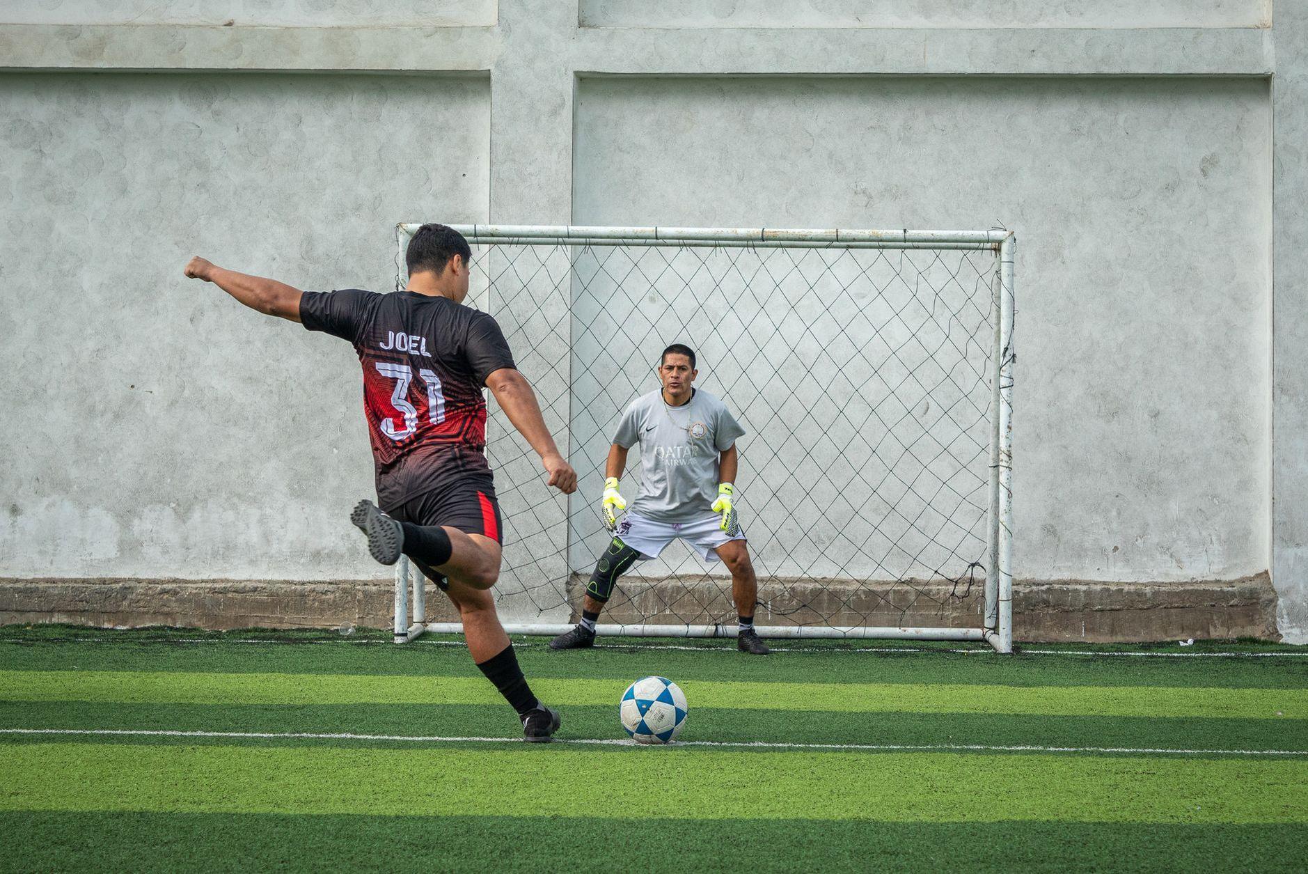 General visual reference for Penalty Shootout Heroics Against Spain. Source: Pexels / Photo by Leonardo Hidalgo / Pexels License / https://www.pexels.com/photo/athletes-playing-soccer-13840041/