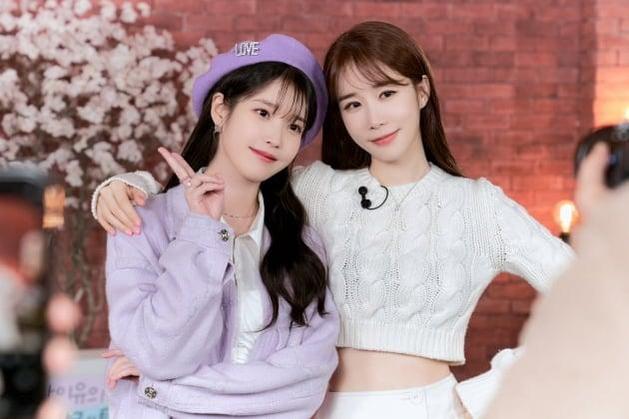 General visual reference for Public Image and Genuine Personality. Source: Google Images / www.tenasia.co.kr / Google usage-rights filter; verify source license / https://www.tenasia.co.kr/article/2023040568374