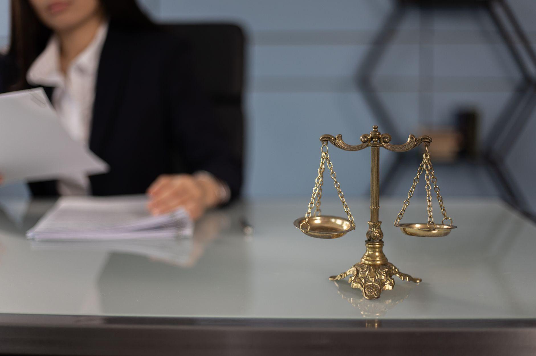 General visual reference for Public Reception and Moral Debates. Source: Pexels / Photo by KATRIN BOLOVTSOVA / Pexels License / https://www.pexels.com/photo/a-balance-scale-on-a-woman-s-table-6077520/