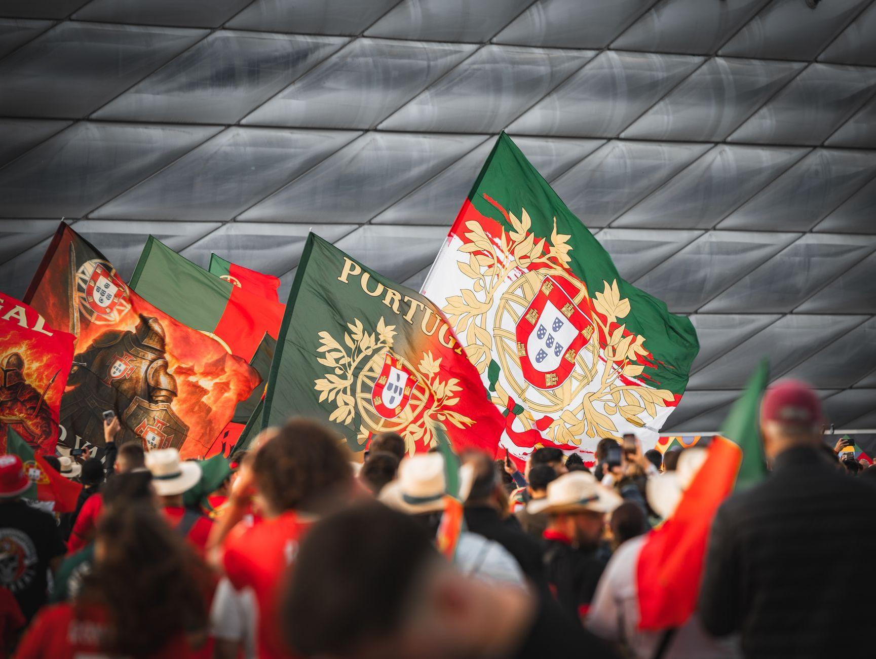 General visual reference for Representing the Portuguese National Team. Source: Pexels / Photo by Bastian Riccardi / Pexels License / https://www.pexels.com/photo/portuguese-fans-celebrating-at-allianz-arena-32507540/