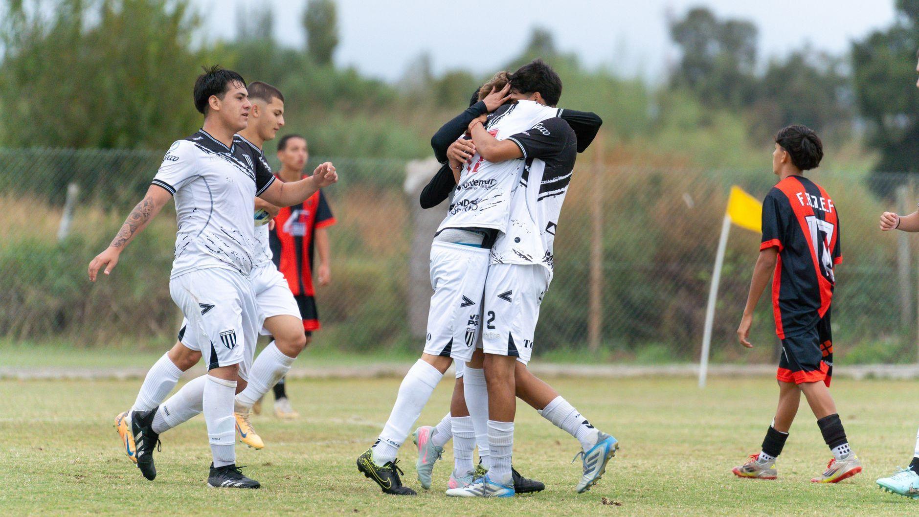 General visual reference for The Miracle of Al Rayyan: Defeating Portugal. Source: Pexels / Photo by Franco Monsalvo / Pexels License / https://www.pexels.com/photo/youth-soccer-team-celebrating-victory-on-field-37996738/