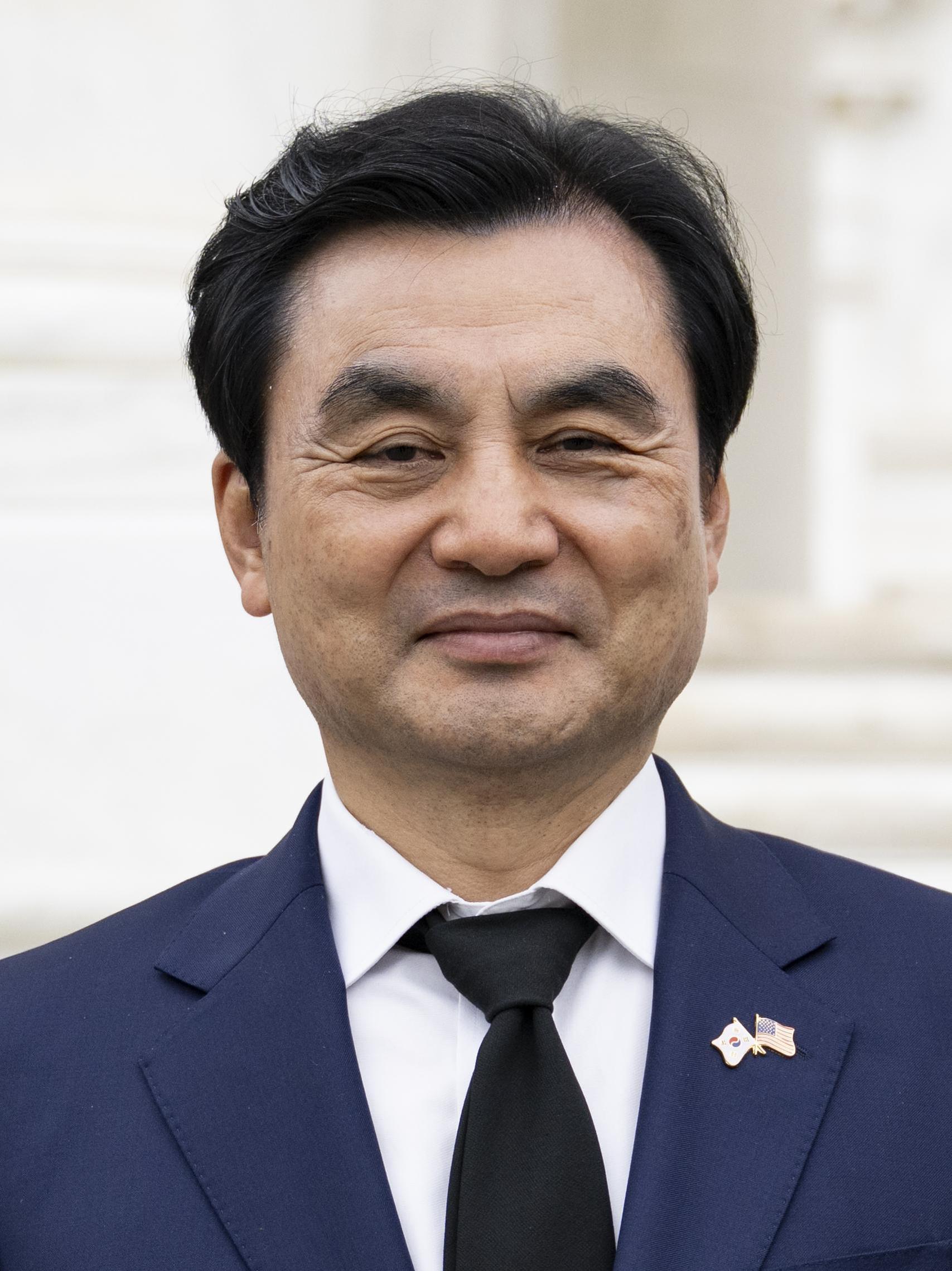 The Political Legacy and Leadership of An Gyu-baek: A Comprehensive Review