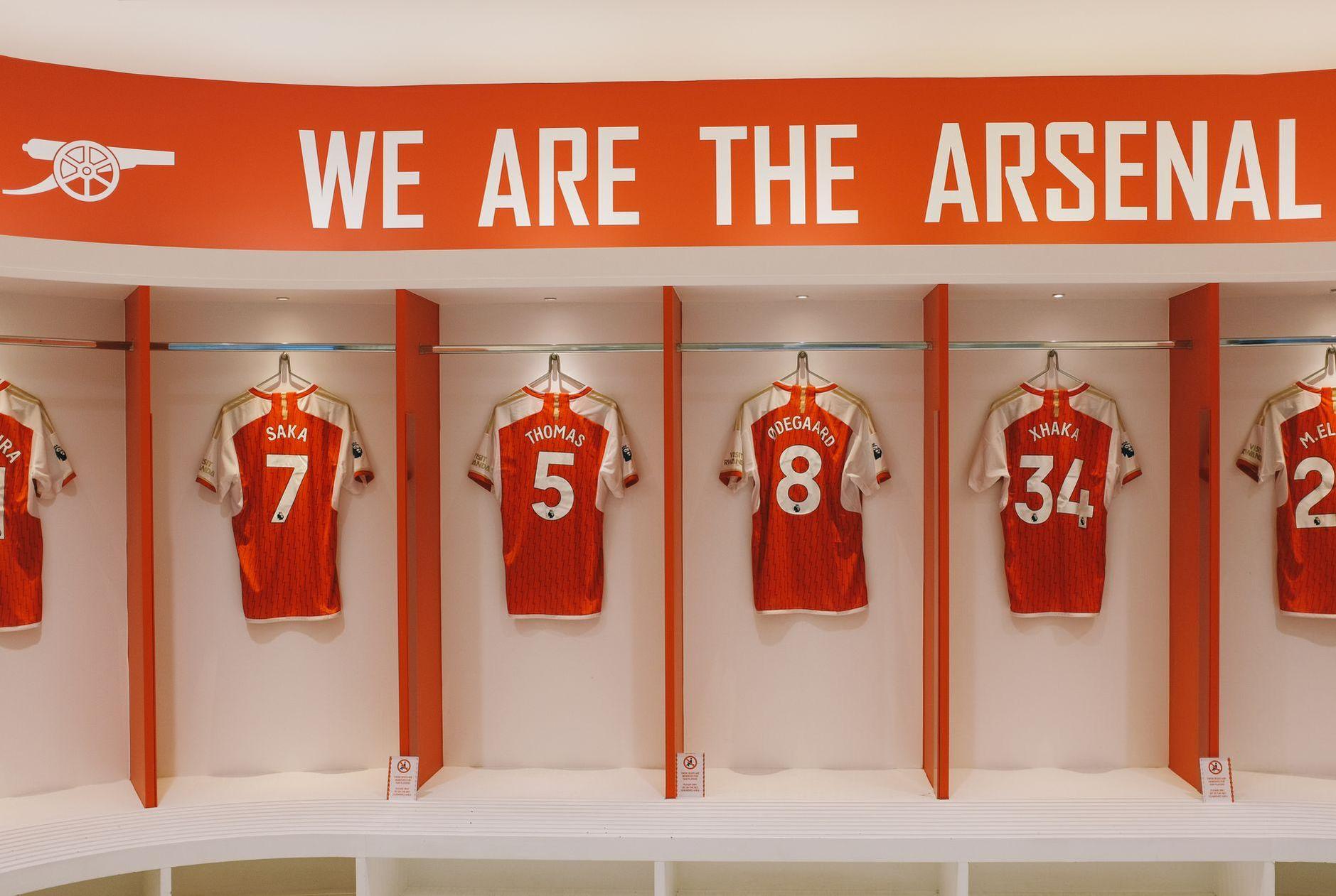 General visual reference for An Emotional Return to Manchester United. Source: Pexels / Photo by Huy Phan / Pexels License / https://www.pexels.com/photo/arsenal-jerseys-hanging-in-locker-room-17160679/