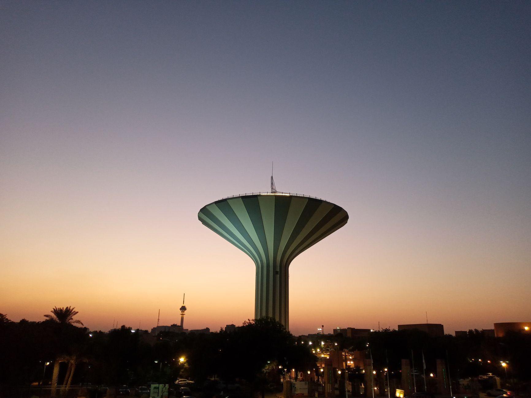 General visual reference for Pioneering the Saudi Pro League Era. Source: Pexels / Photo by Alamin Prodhania / Pexels License / https://www.pexels.com/photo/riyadh-water-tower-in-saudi-arabia-5625713/