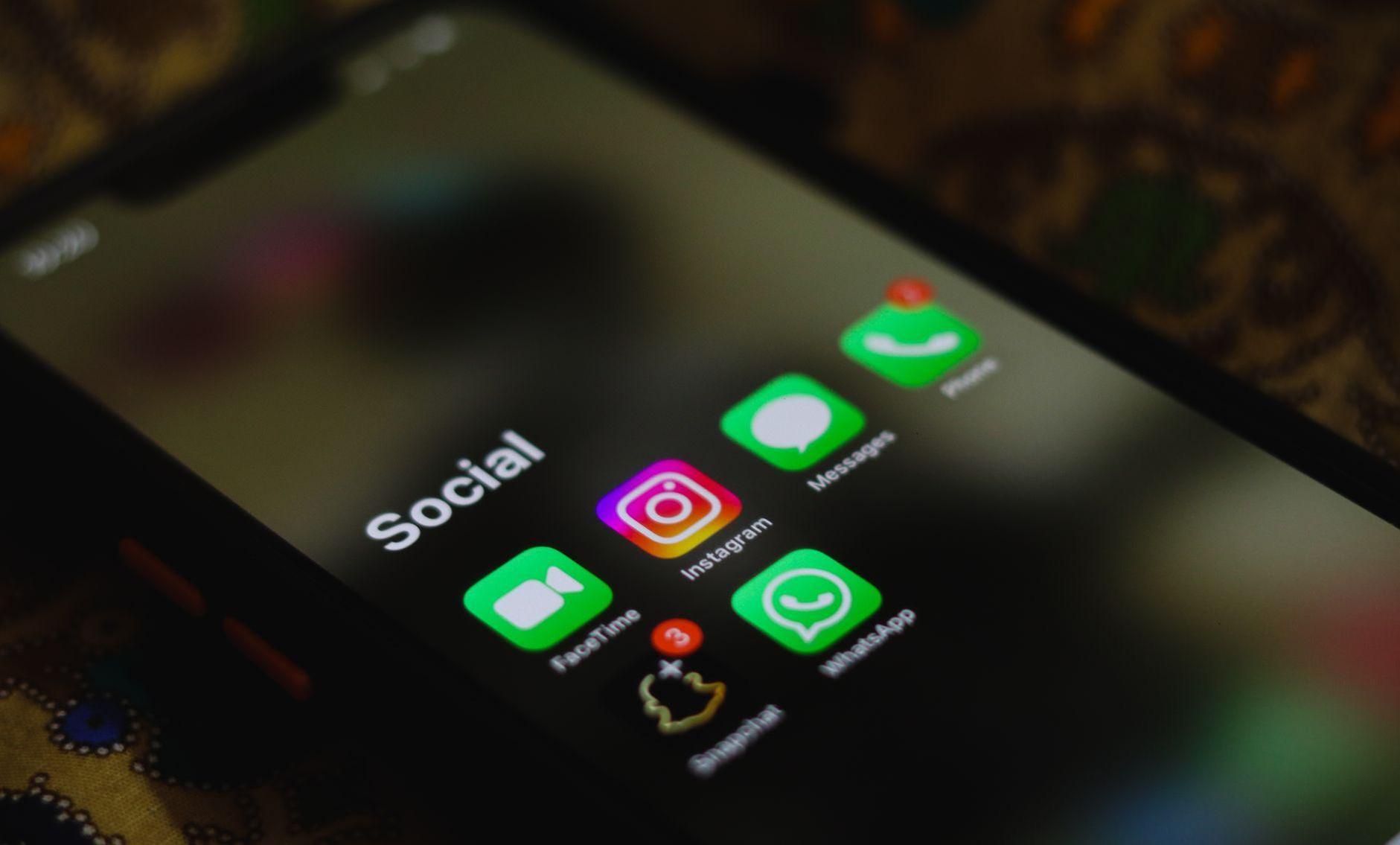 General visual reference for Global Brand and Social Media Presence. Source: Pexels / Photo by Sanket Mishra / Pexels License / https://www.pexels.com/photo/social-media-apps-on-smartphone-16229745/