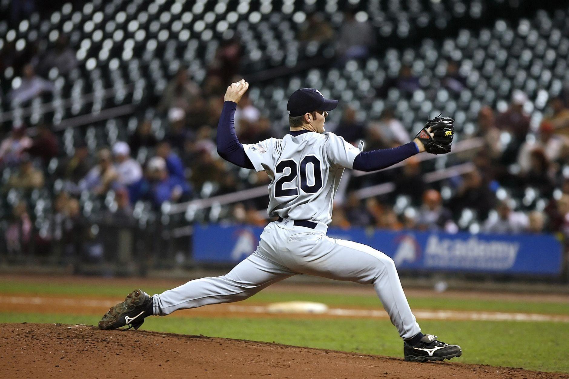 General visual reference for Pitching Style and Repertoire. Source: Pexels / Photo by Pixabay / Pexels License / https://www.pexels.com/photo/selective-focus-of-baseball-pitcher-in-20-jersey-about-to-throw-ball-163487/