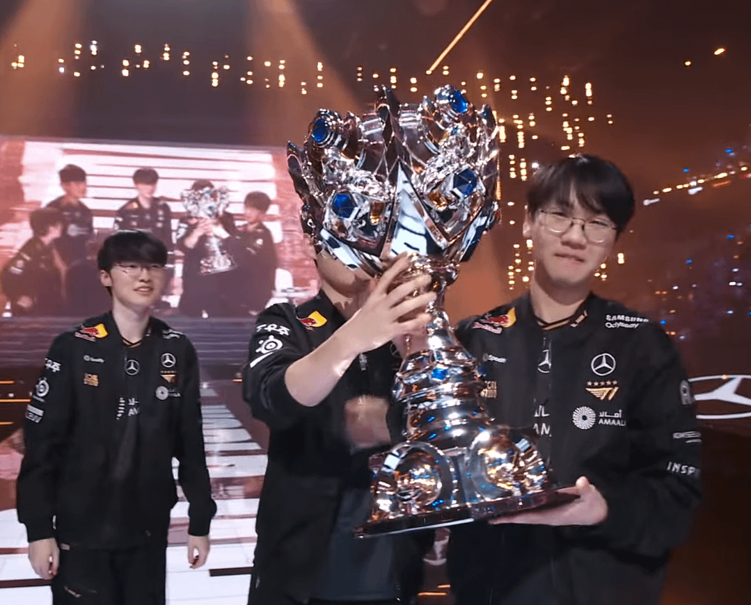 General visual reference for Handling the Pressures of the T1 Spotlight. Source: Google Images / www.reddit.com / Google usage-rights filter; verify source license / https://www.reddit.com/r/SKTT1/comments/1oshw06/faker_6th_trophy_is_for_doran/?tl=ko