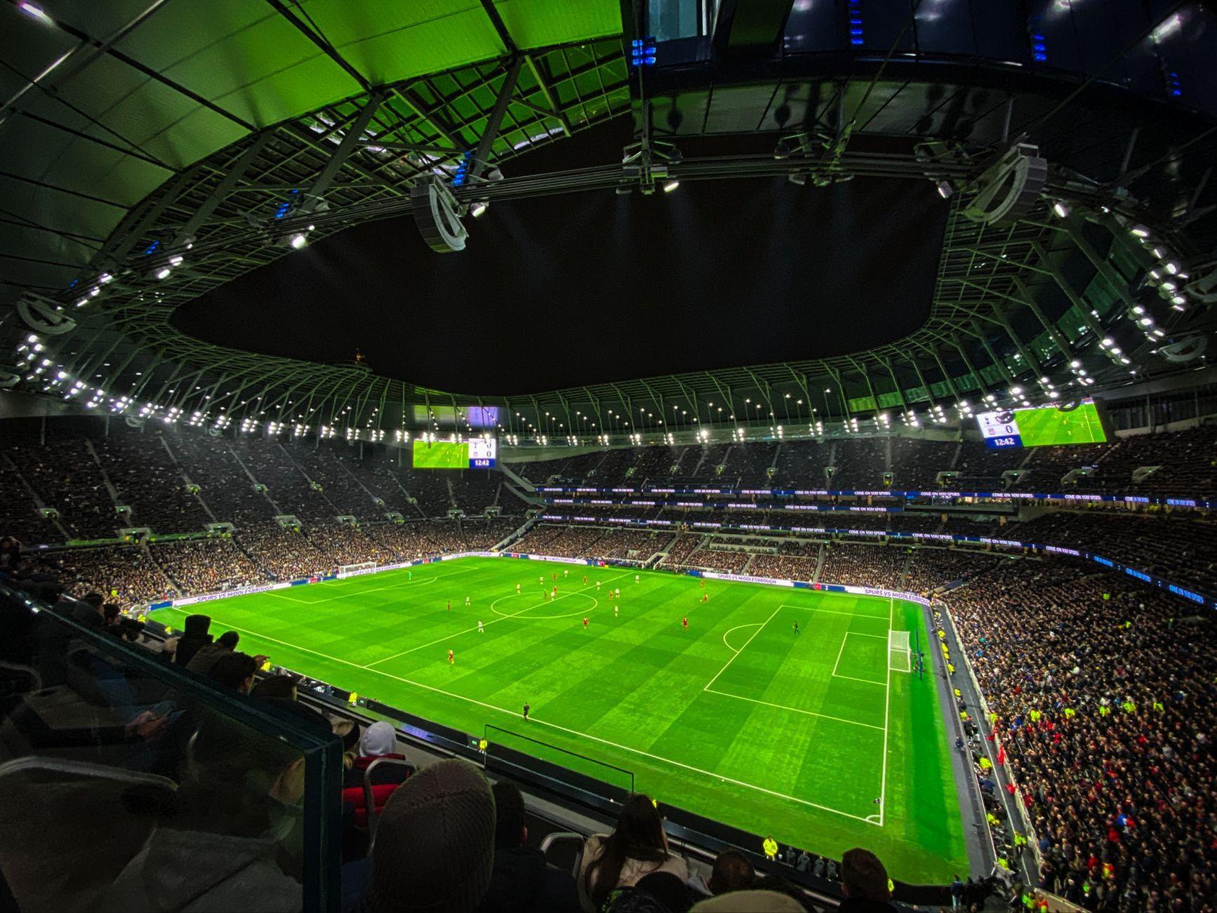 General visual reference for Transition to Tottenham Hotspur and Final Playing Years. Source: Pexels / Photo by Dom Le Roy / Pexels License / https://www.pexels.com/photo/people-sitting-on-stadium-seats-3991976/