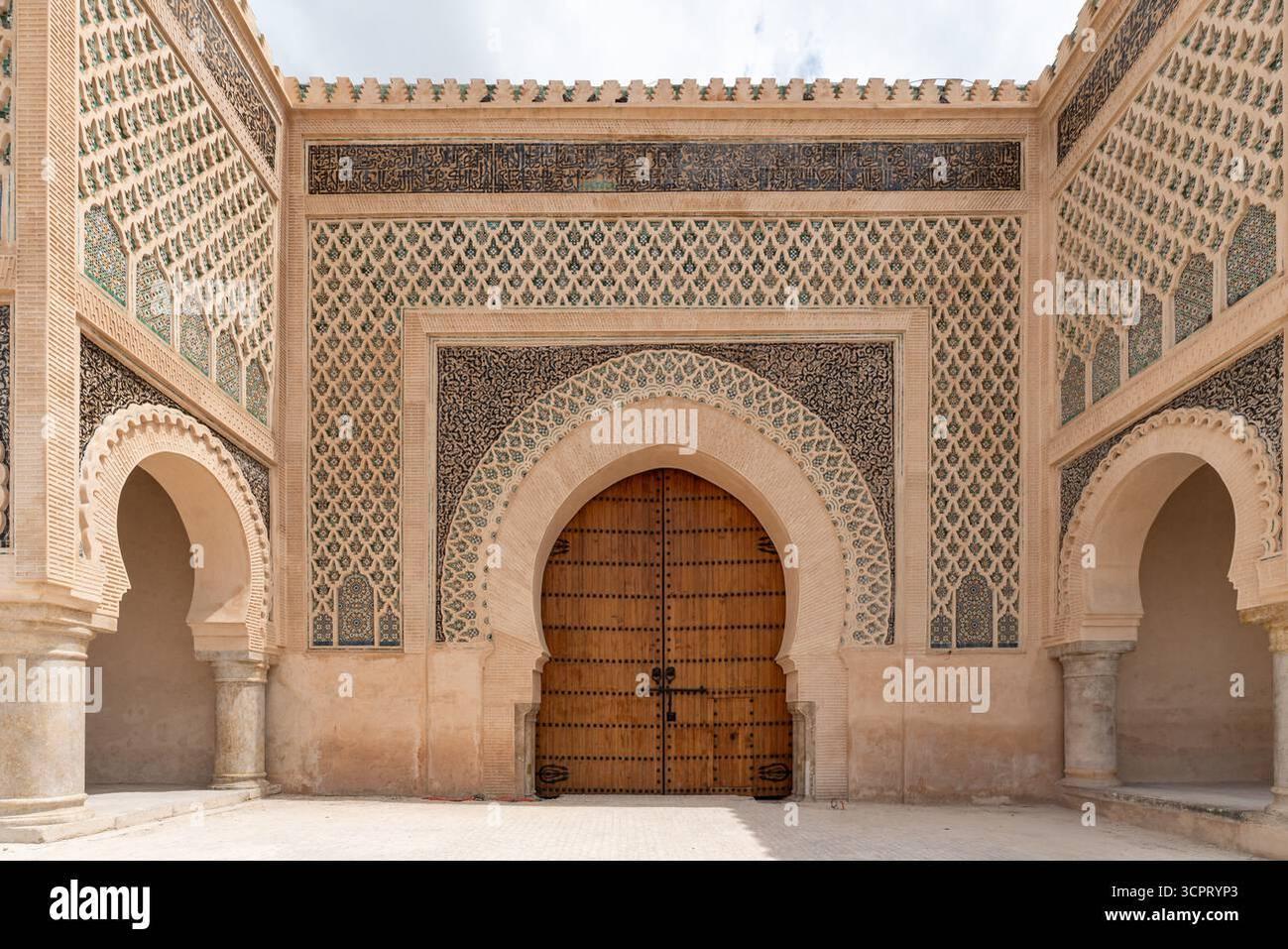 General visual reference for Rise of the Alaouite Dynasty. Source: Google Images / www.alamy.com / Google usage-rights filter; verify source license / https://www.alamy.com/monumental-facade-of-bab-mansour-gate-the-main-entrance-to-meknes-old-town-and-most-famous-landmark-of-the-city-morocco-image702463835.html