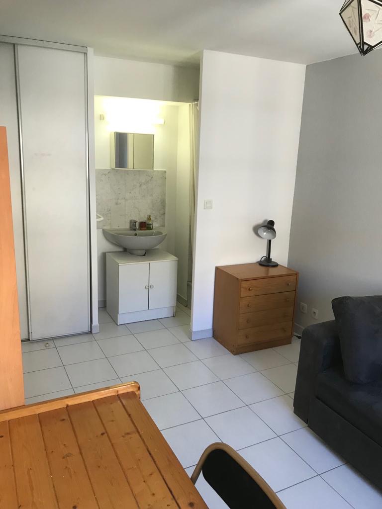 Chambre en colocation à Aix-en-Provence