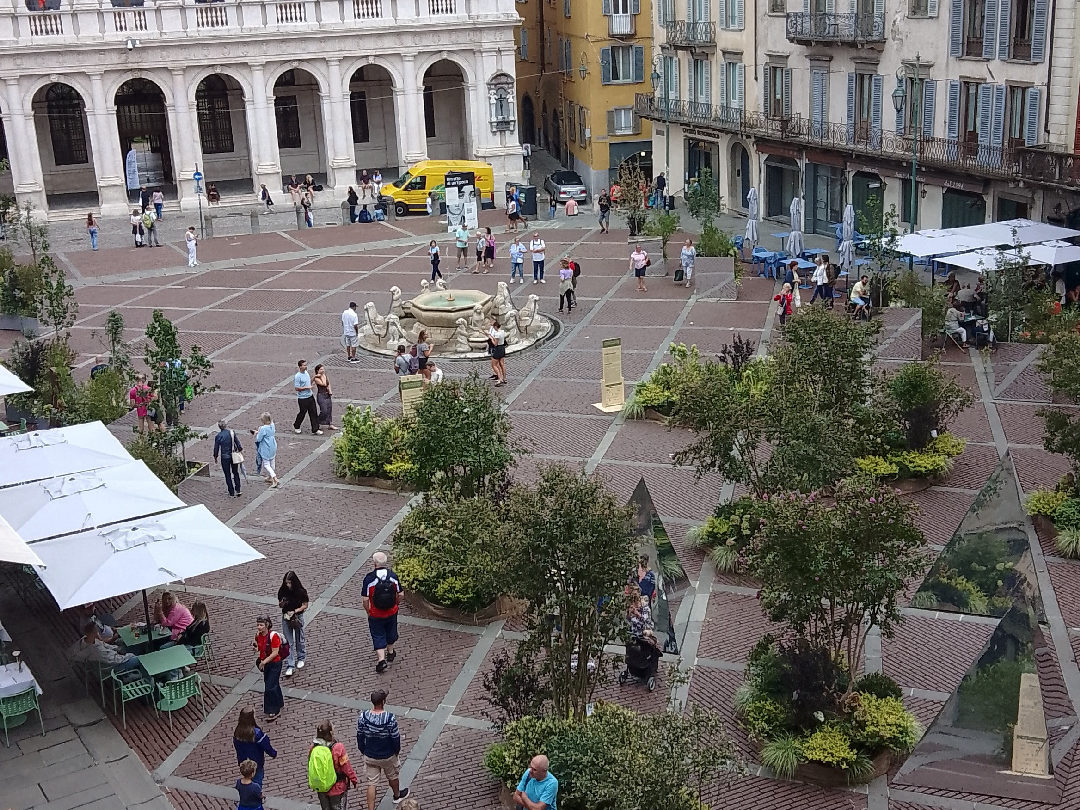 Walking and Art History of Bergamo Alta