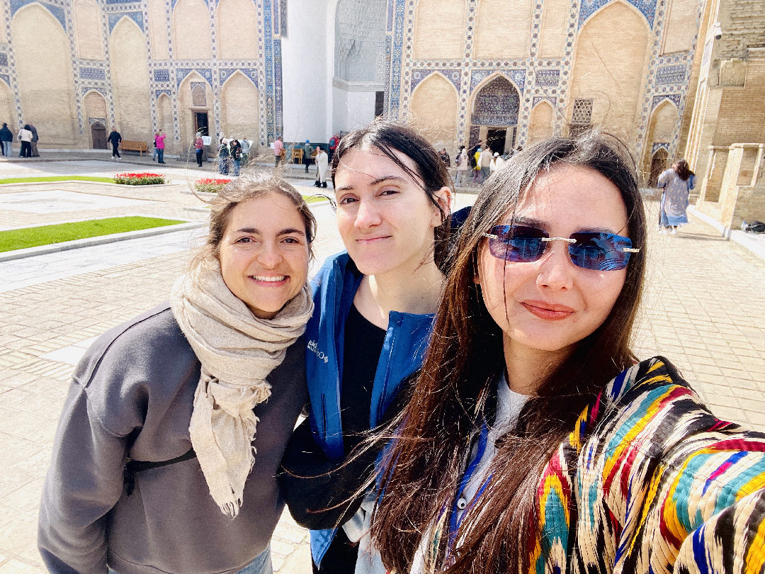 Gran recorrido histórico por Samarcanda: Gur-e Amir, Registán, Bibi Khanum, Siyob y Shah-i-Zinda