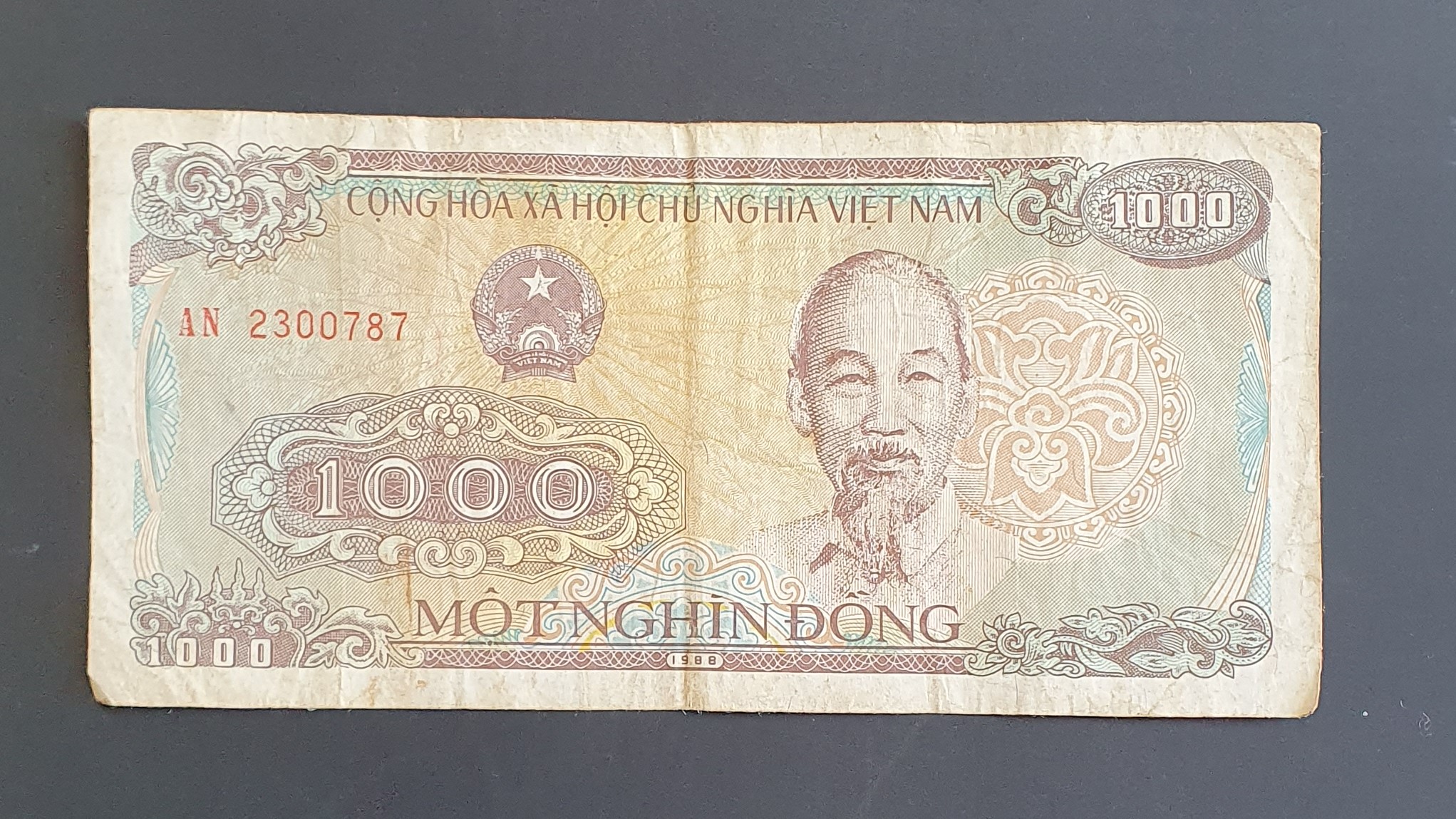 Vietnam 1000 Dong banknote 1988 - CurrencyHub