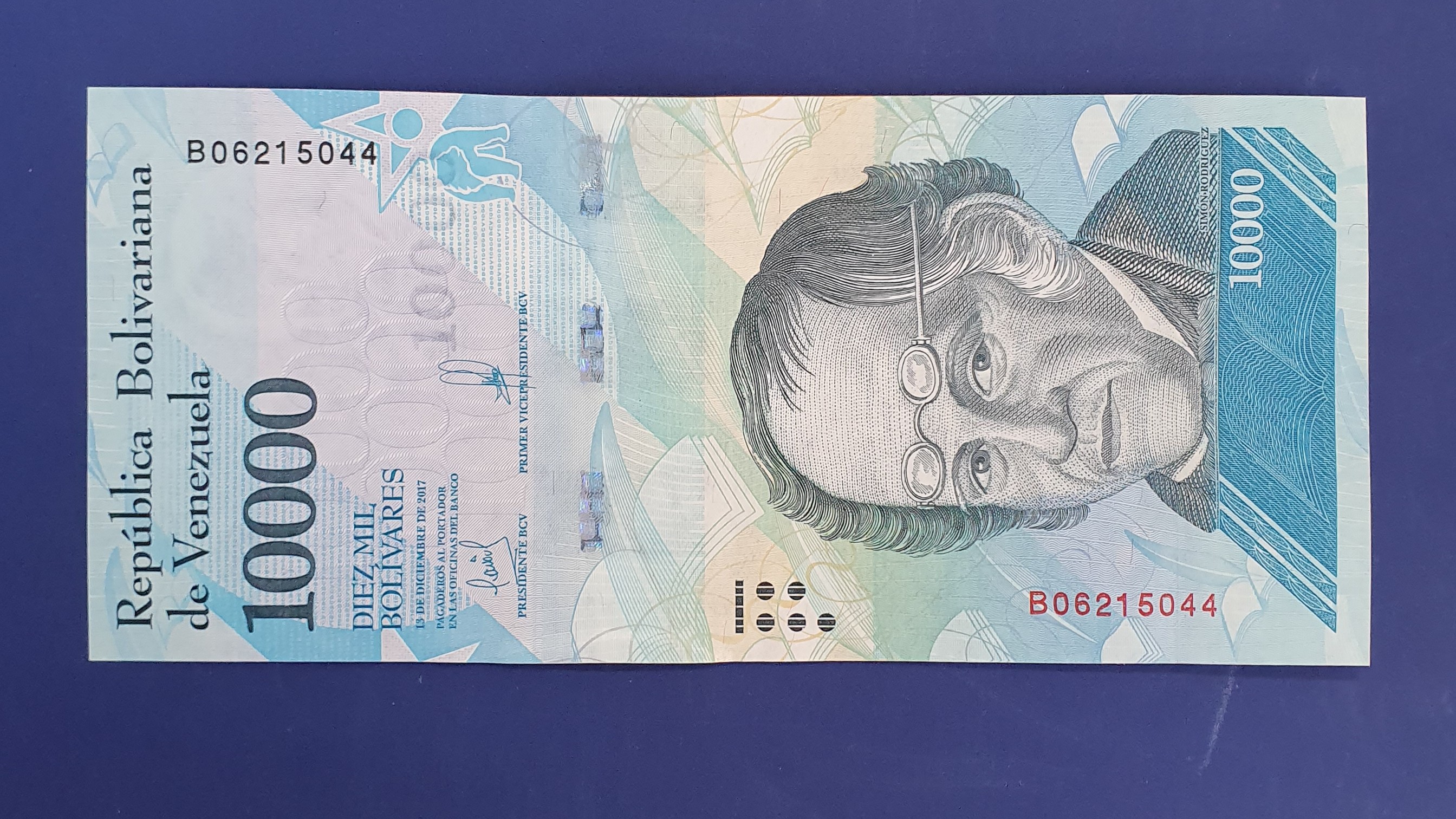 Venezuela 10000 Bolivar banknote 2017 - CurrencyHub