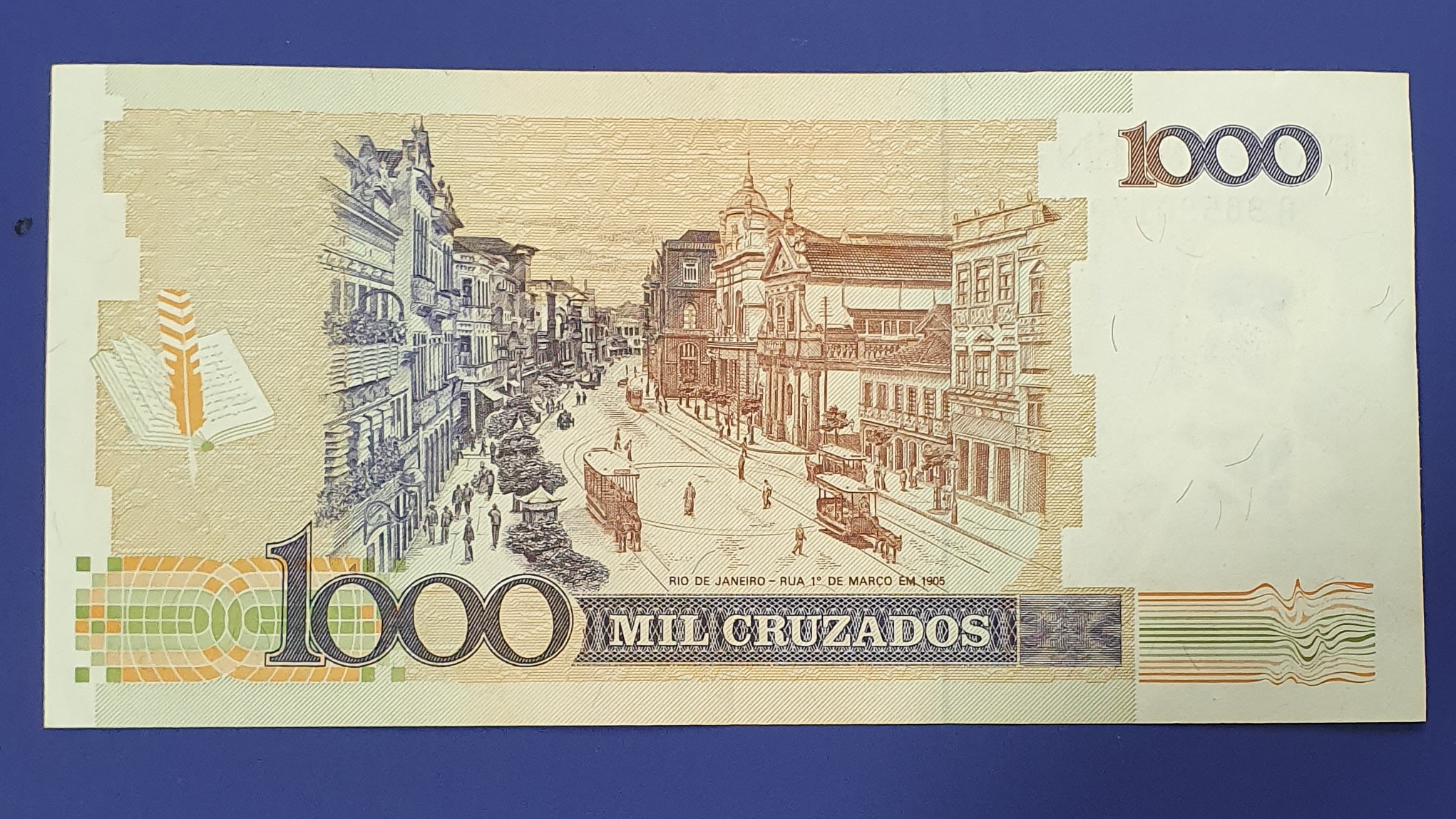 1000 Cruzado back