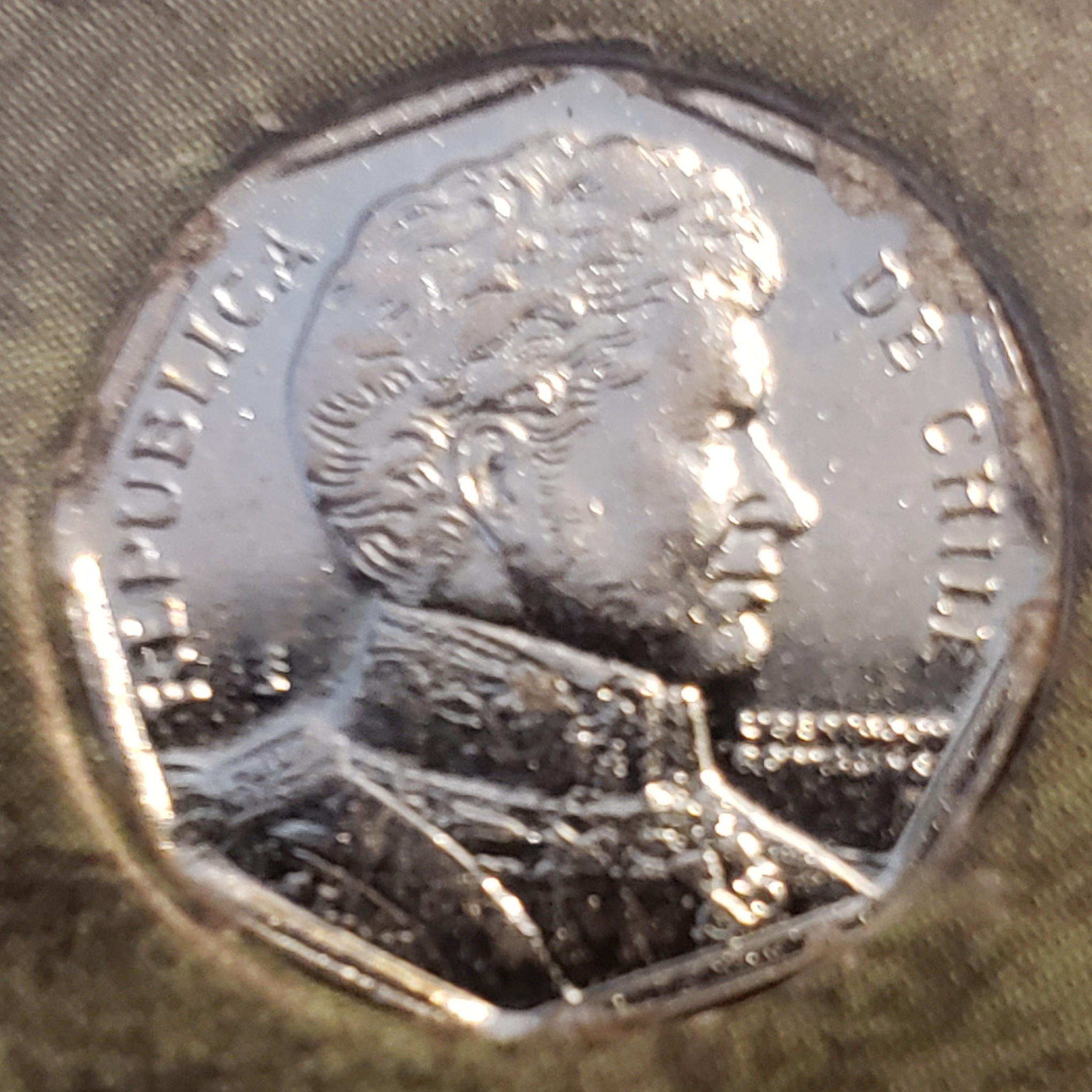 5 Peso back