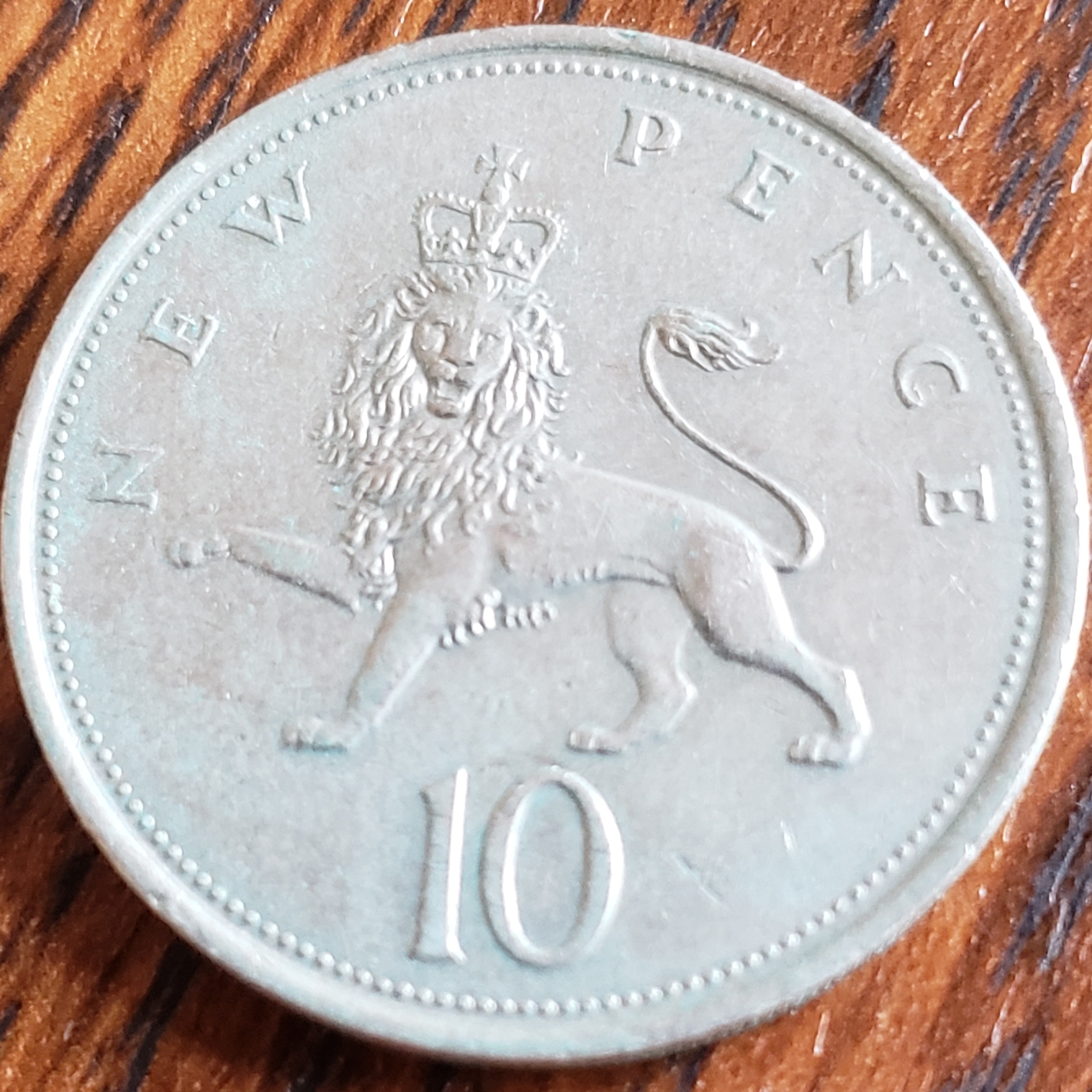 10 New pence front