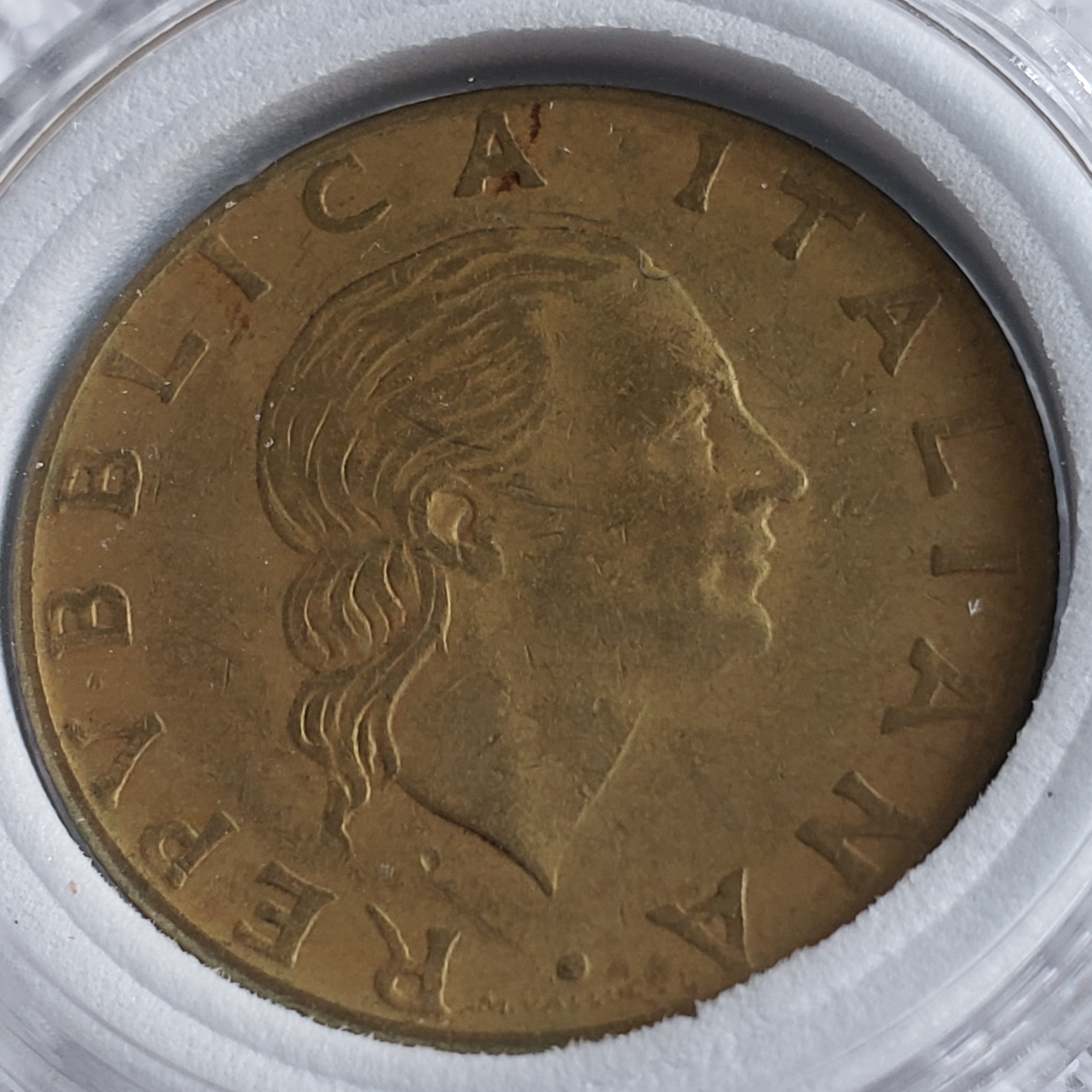 200 Lira back