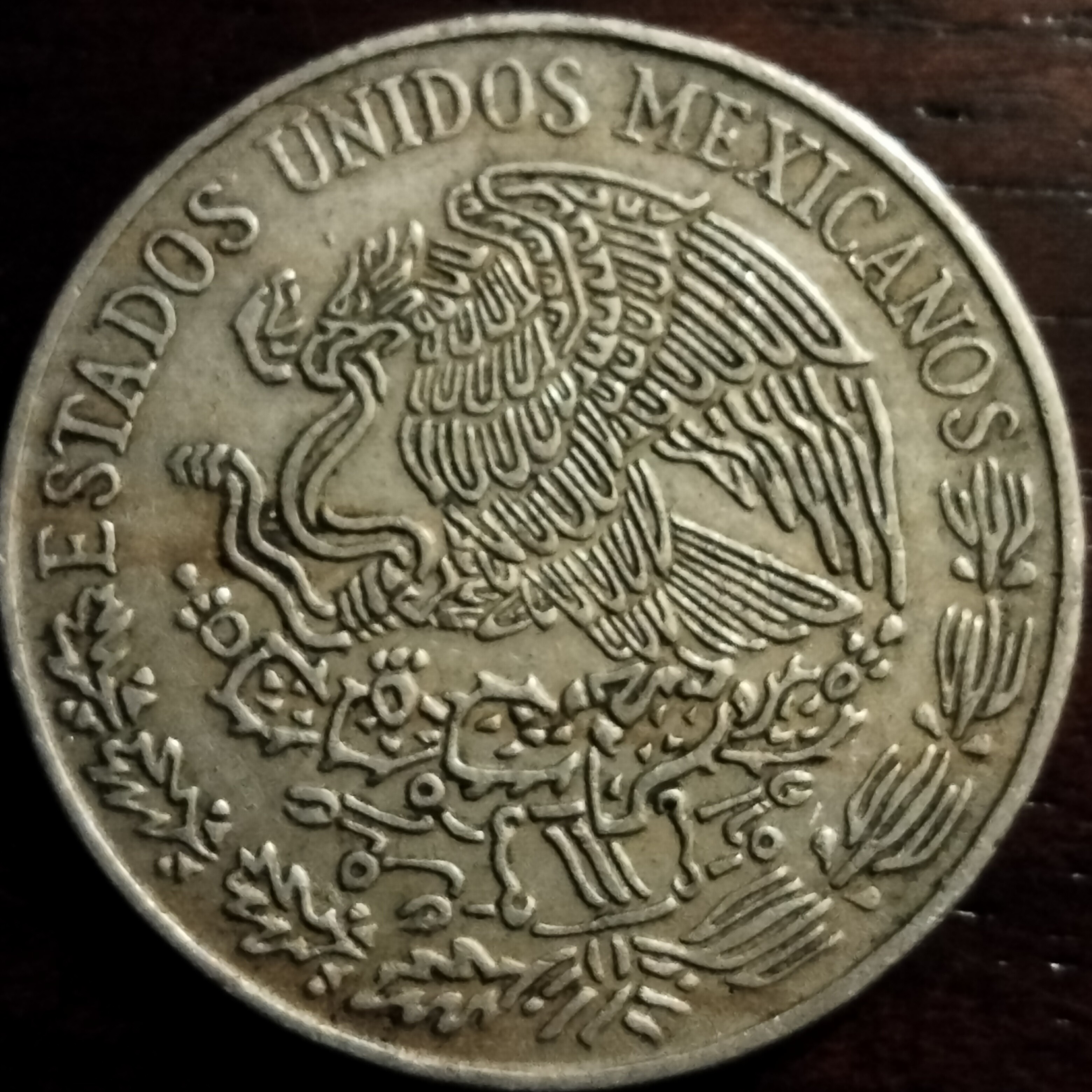 5 Peso front