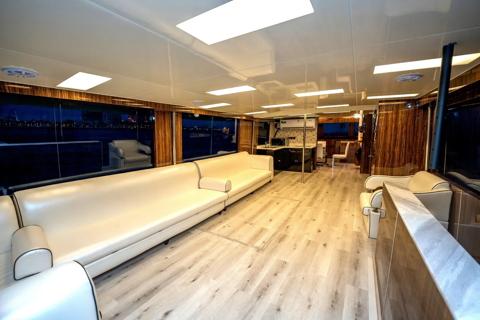 70ft Yacht SEAMASTER 5